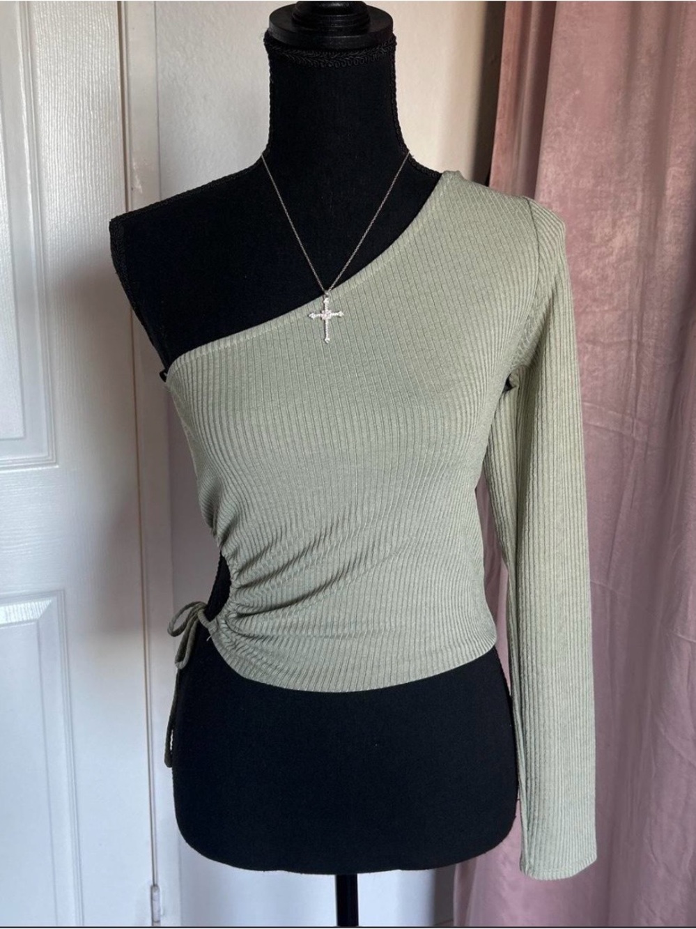 Forever 21 One-Shoulder Ribbed Top in Sage Green